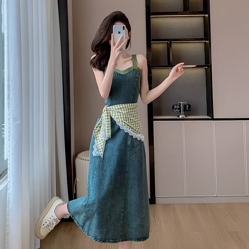 Cowboy dress, suspender dress, mid-length dress, V-neck, sleeveless, waist-cinching, slimming, high-waisted and slimming