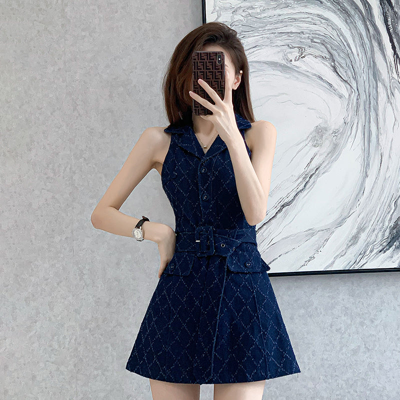 Cowboy dresses for women, with a high - end feel for spring and summer. Waist - cinching, slimming, sleeveless, featuring a retro, pure and sexy style. Ideal for spicy girls.