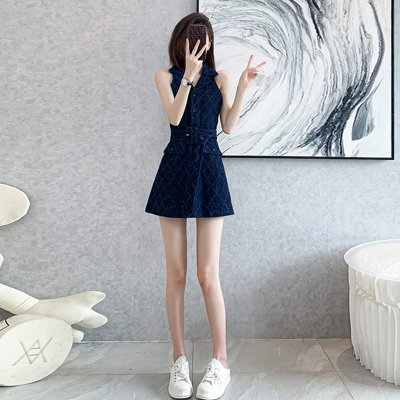 Cowboy dresses for women, with a high - end feel for spring and summer. Waist - cinching, slimming, sleeveless, featuring a retro, pure and sexy style. Ideal for spicy girls.