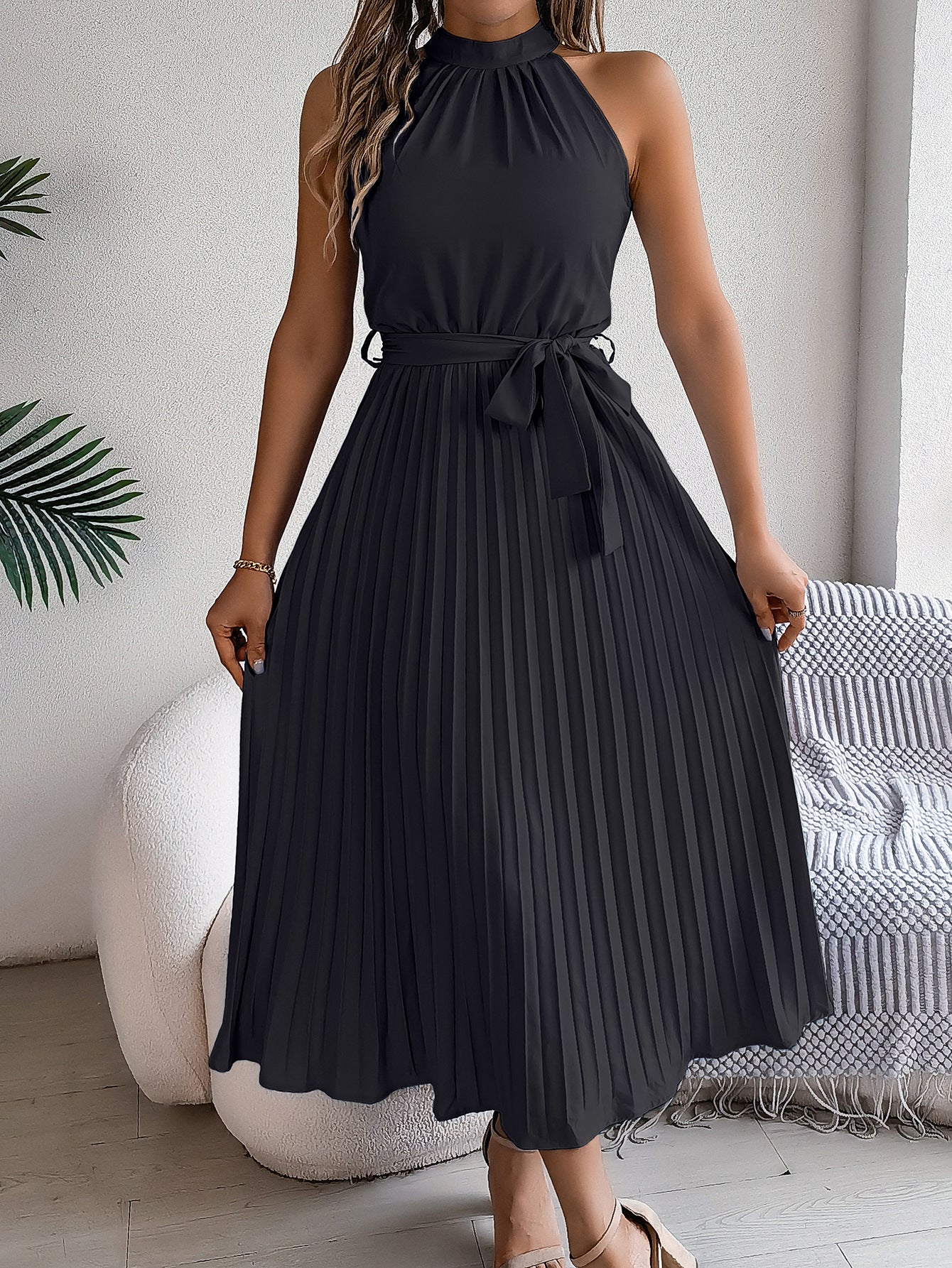 Spring and summer elegant standing collar sleeveless waist cinched pleated long skirt