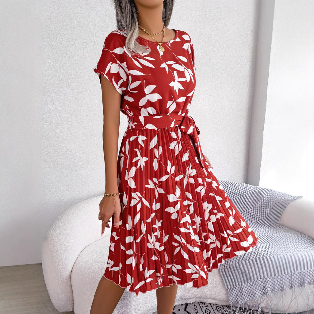Spring and summer casual leaf printed short sleeved pleated dress with a large display