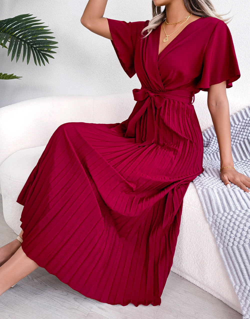 New spring and summer cross V-neck pleated long skirt